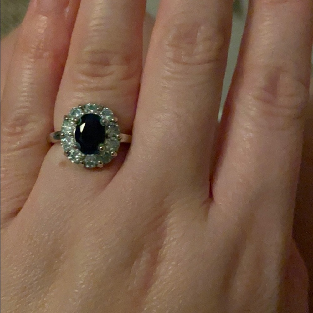 Fragrant jewels ring